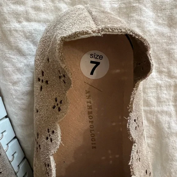 Anthropologie Christina Perforated Sneakers taupe size 7 - Picture 6 of 7